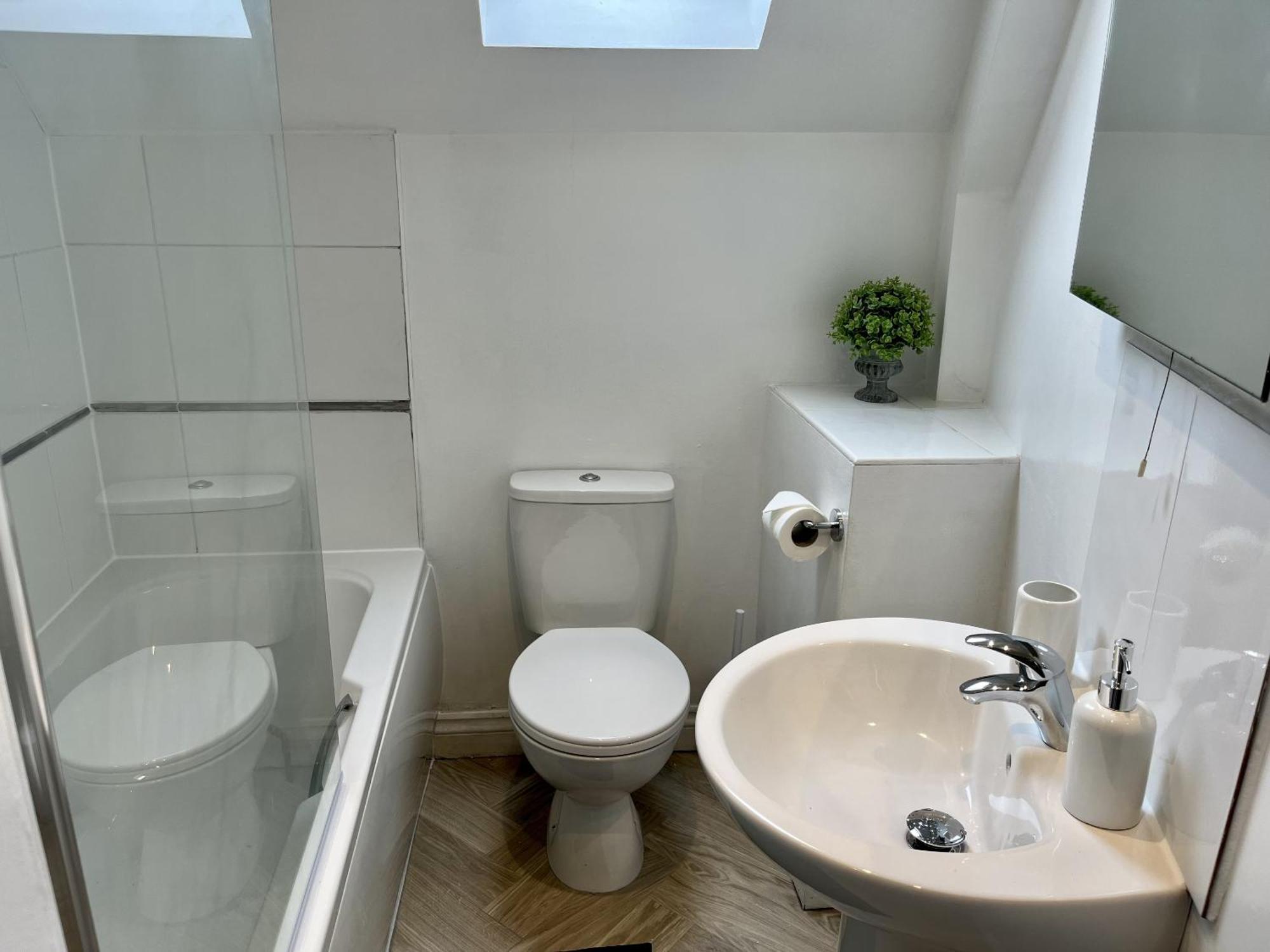 The Coach House - With Hot Tub Villa Сейнт Остел Екстериор снимка